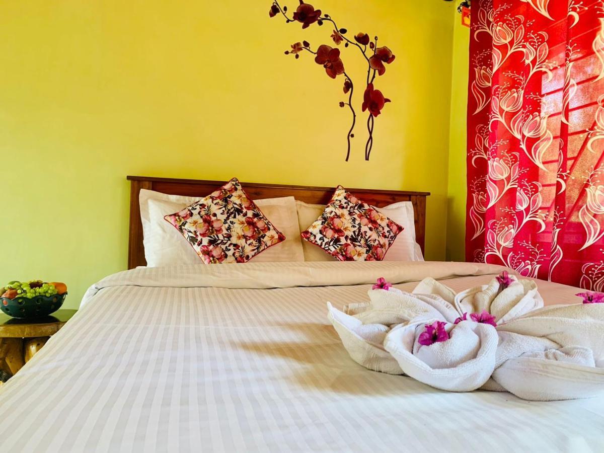 Shrenya Orchidz-Coorg Nature Stay มาดิเครี ภายนอก รูปภาพ